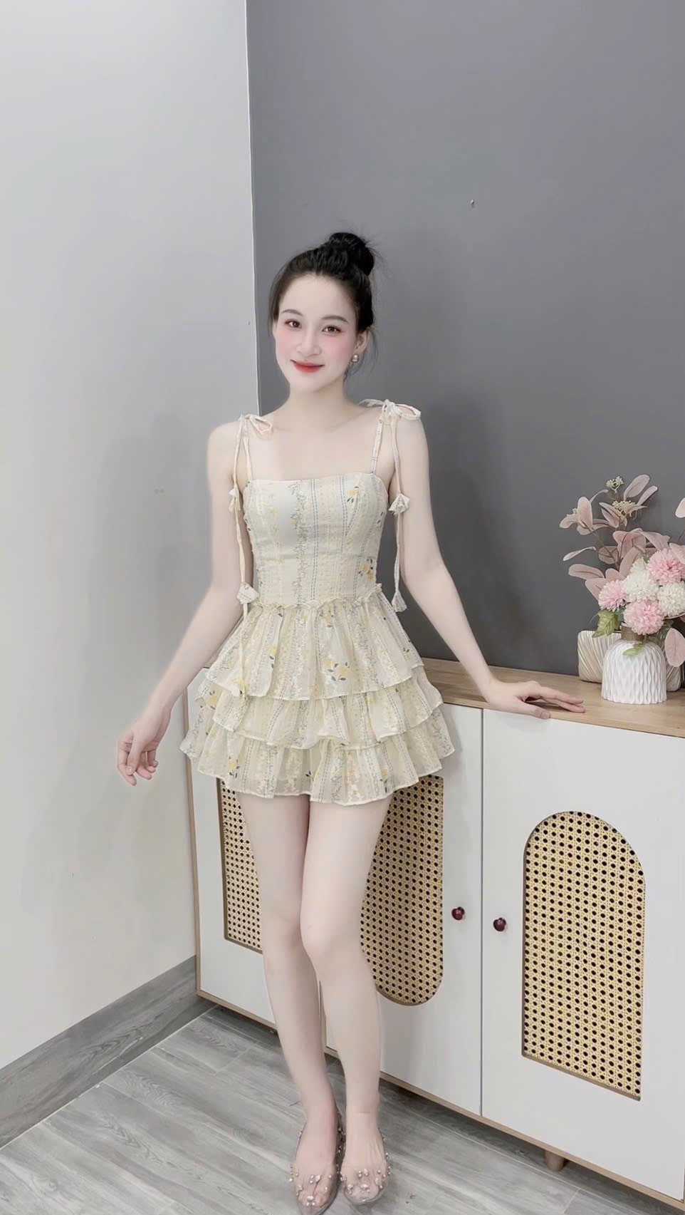 Set áo hoa dây mix chân váy tầng thiết kế