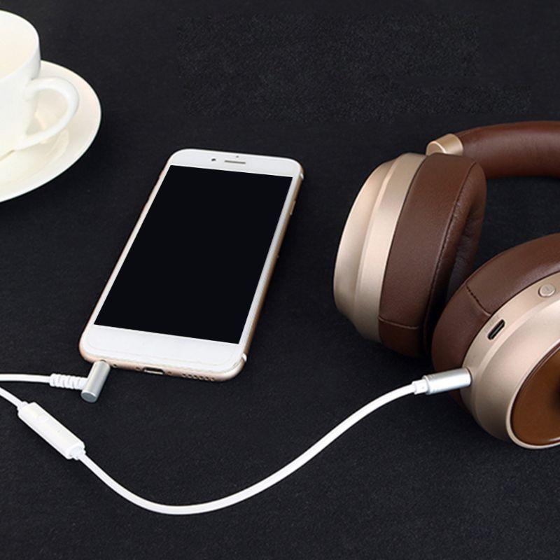 Dây Cáp Âm Thanh Nối Dài Jack Cắm 3.5mm Mạ Vàng Với Mic Dành Cho Xe Hơi