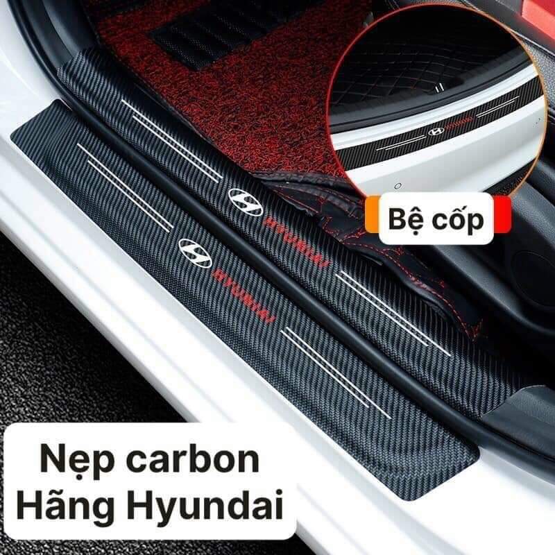 Bộ 9 miếng dán bậc cửa trong ngoài và Cốp Sau Ô tô Chống trầy bằng Sợi Carbon ( chọn mẫu)