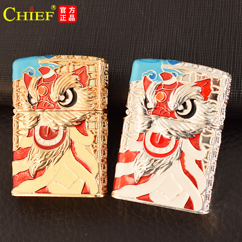 Hộp quẹt Chief đồng nguyên chất chủ đề Đầu Lân khảm men, hàng cao cấp vỏ bằng đồng