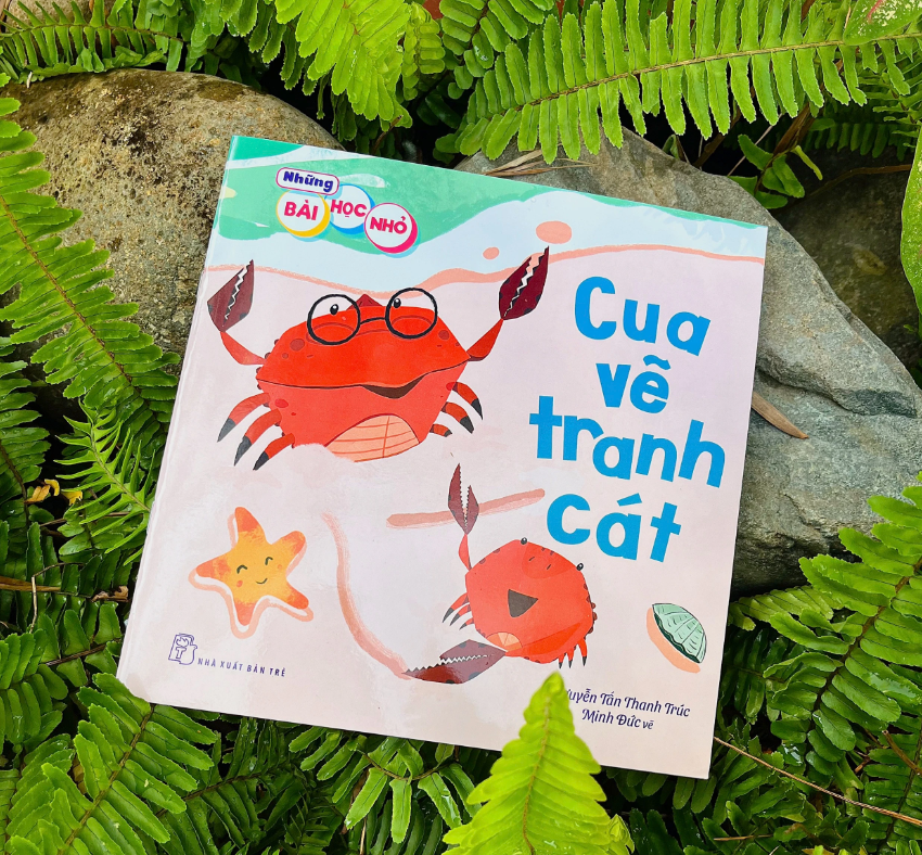 Sách Những Bài Học Nhỏ. Cua Vẽ Tranh Cát