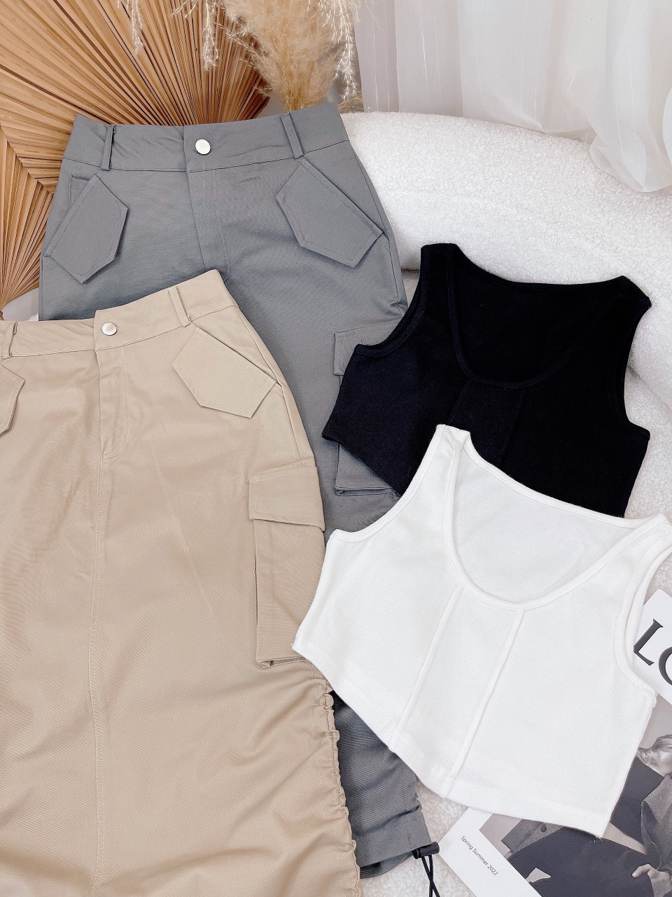 SET ÁO CROPTOP + CHÂN VÁY DÀI DÂY RÚT TÚI HỘP