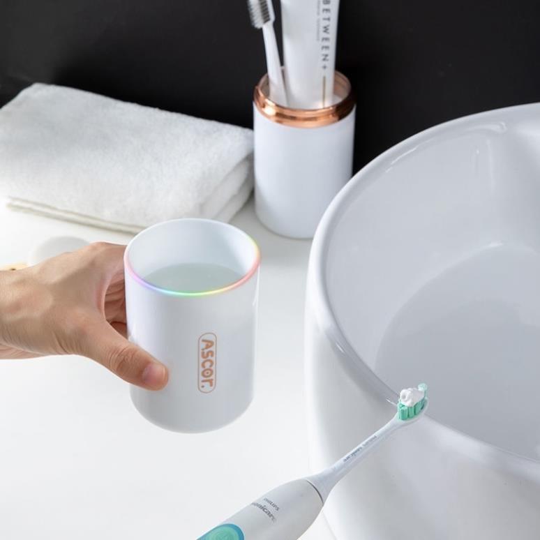 Cốc Đựng Bàn Chải Đánh Răng Cao Cấp Khi Đi Du Lịch 2 in 1, Hộp Đựng Kem Đánh Răng Cầm Tay Cực Kì Tiện Dụng