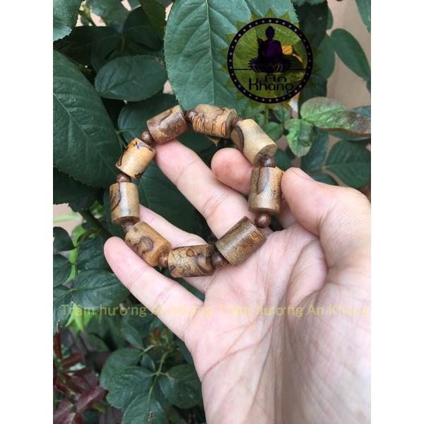 Vòng tay trầm hương tốc bông tự nhiên