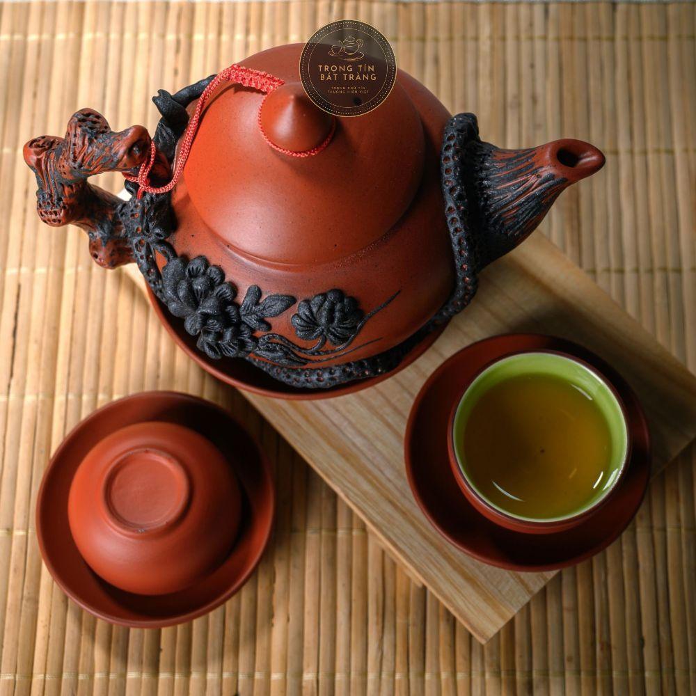 Bộ Ấm Chén Trà Đạo Gốm Tử Sa Bát Tràng Đắp Nổi Hoa Phù Dung Dáng Thủy Bình Dung Tích 400ml ATSML 02.3
