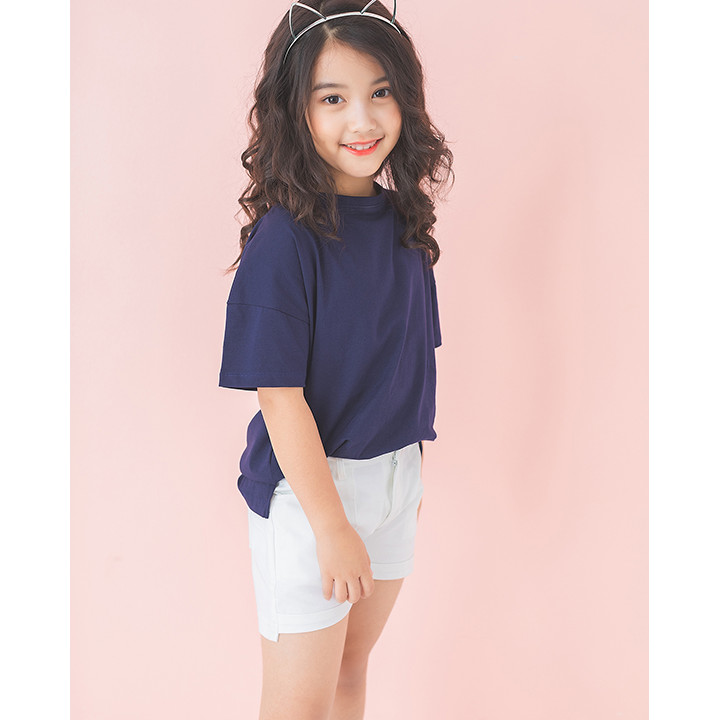 Set bộ Lovekids áo thun xanh tà lệch + quần short kaki trắng SS2019 - 7Y