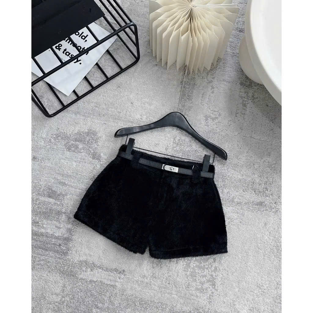 Quần Short Nữ Lông Mềm Mại Có Túi Tặng Kèm Dây Nịt Căn Chỉnh Size