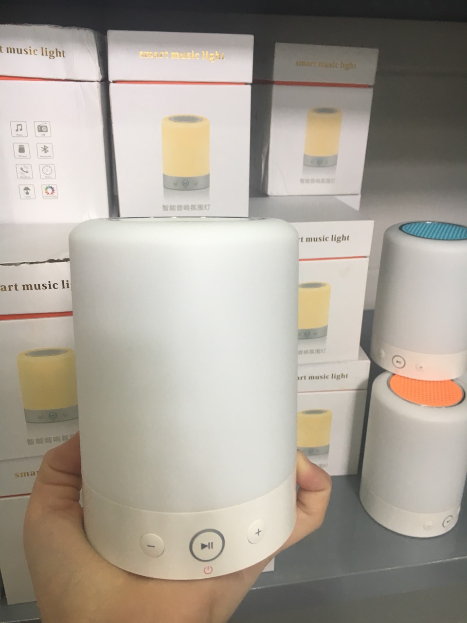 Loa Bluetooth - kiêm đèn ngủ