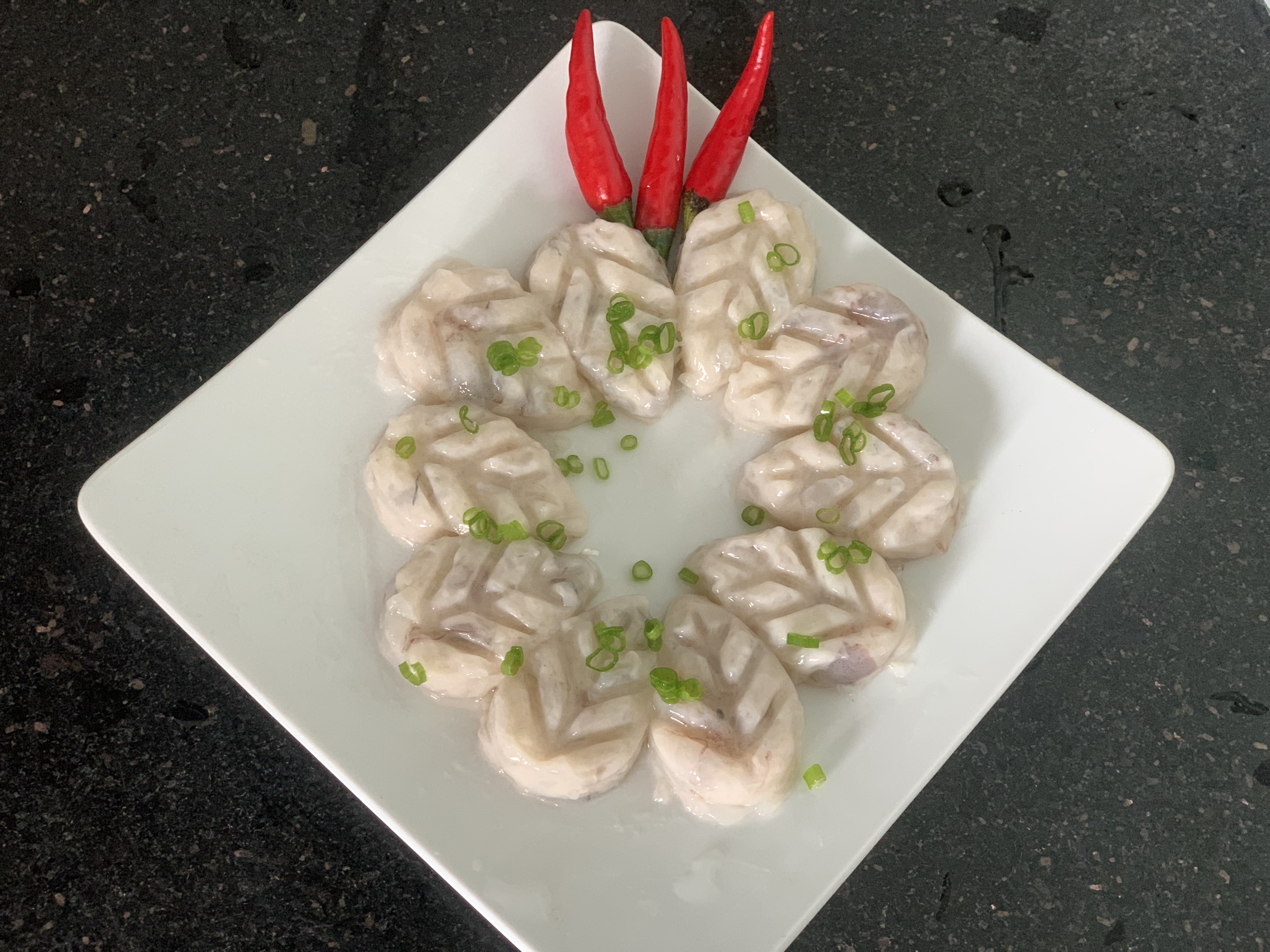 CHẢ TÔM TƯƠI HÌNH CHIẾC LÁ 130G EB MALAYSIA