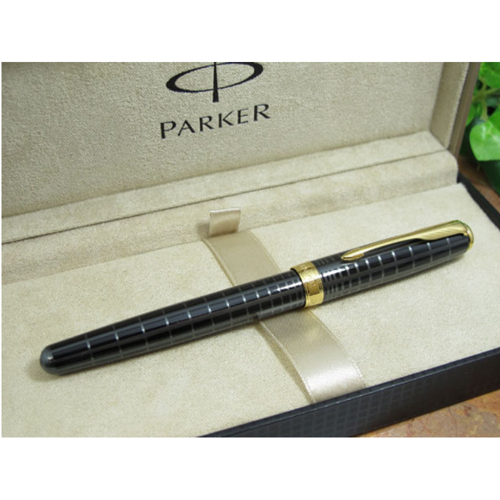 B&amp;J - Bút dạ Parker Sonnet 10 Grey Black cài vàng Kèm Túi Giftset Cao Cấp , Dành Cho Doanh Nhân Khẳng Định Đẳng Cấp Cá Nhân