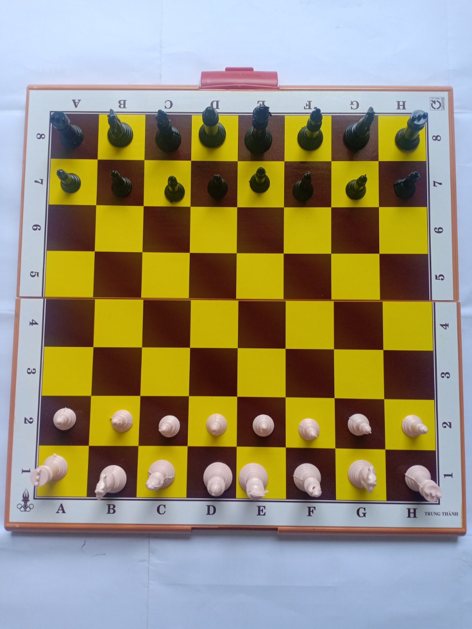 Bộ cờ vua cỡ đại 42cm x 42cm như hình đăng