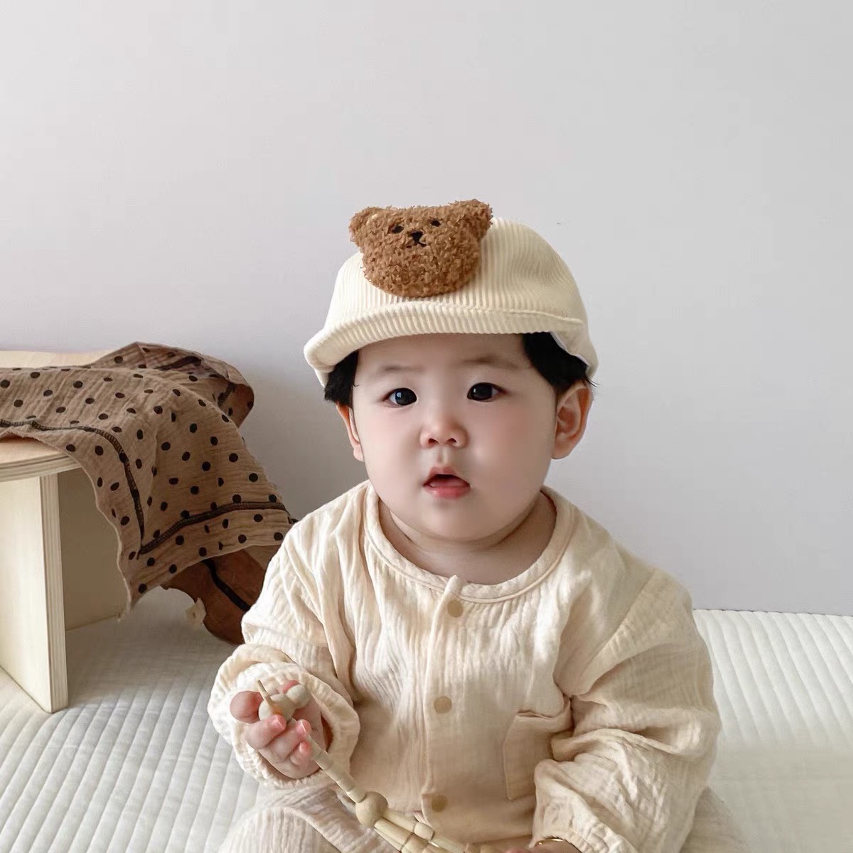 Mũ lưỡi trai cho bé trai bé gái đính gấu ngộ nghĩnh chất liệu nhung tăm, nón cho bé phong cách hàn quốc