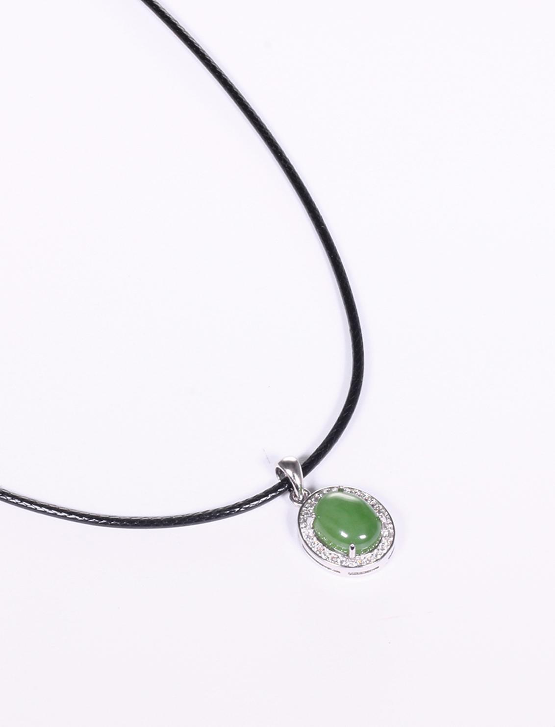 Mặt dây chuyền oval đá ngọc bích mệnh hỏa, mộc - Ngọc Quý Gemstones