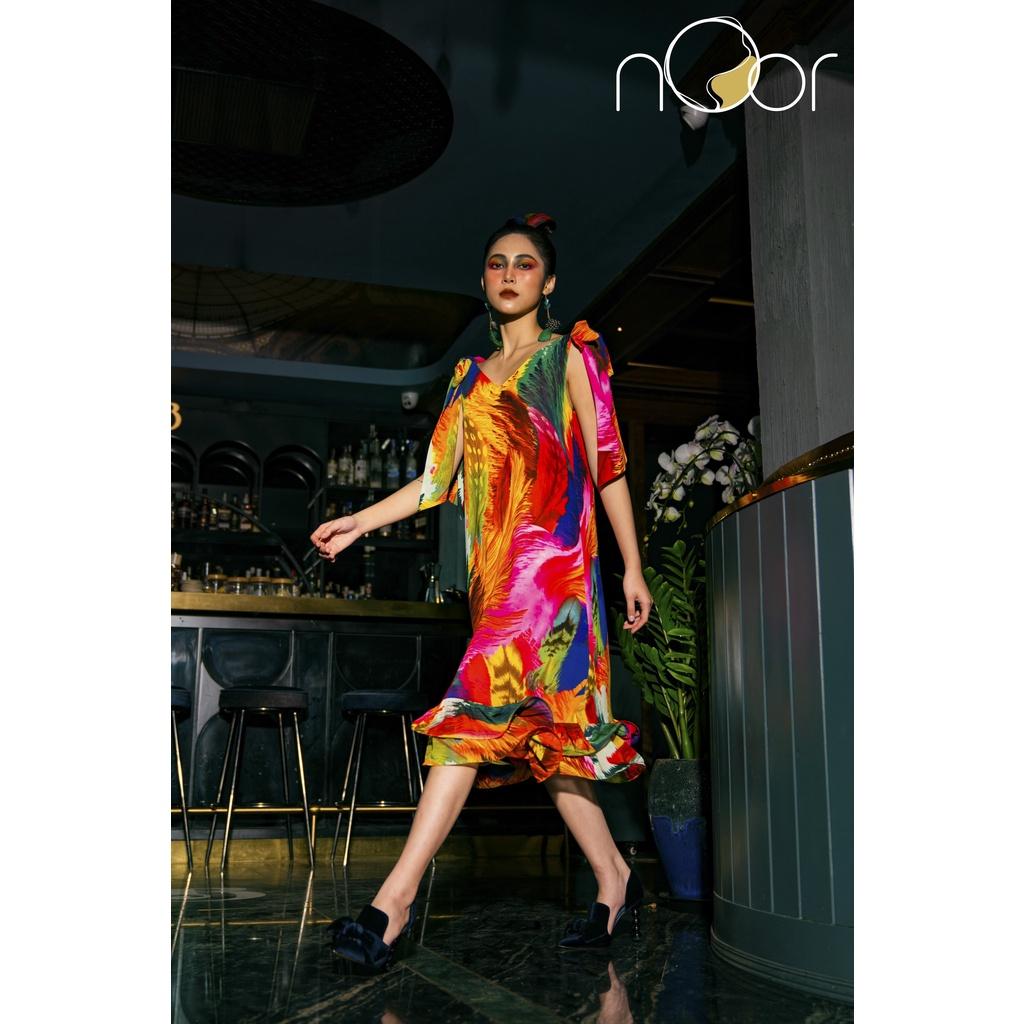 Váy cách điệu rực rỡ Le Paon - NV553