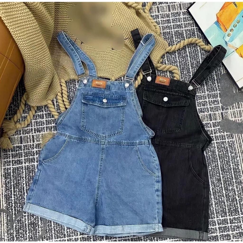 Quần Short Yếm Jeans Logo Ngực Túi Nắp Xắn Gấu - XANH