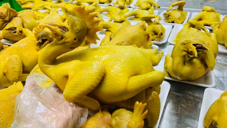 Gà ủ muối nguyên con Thanh Thanh Food