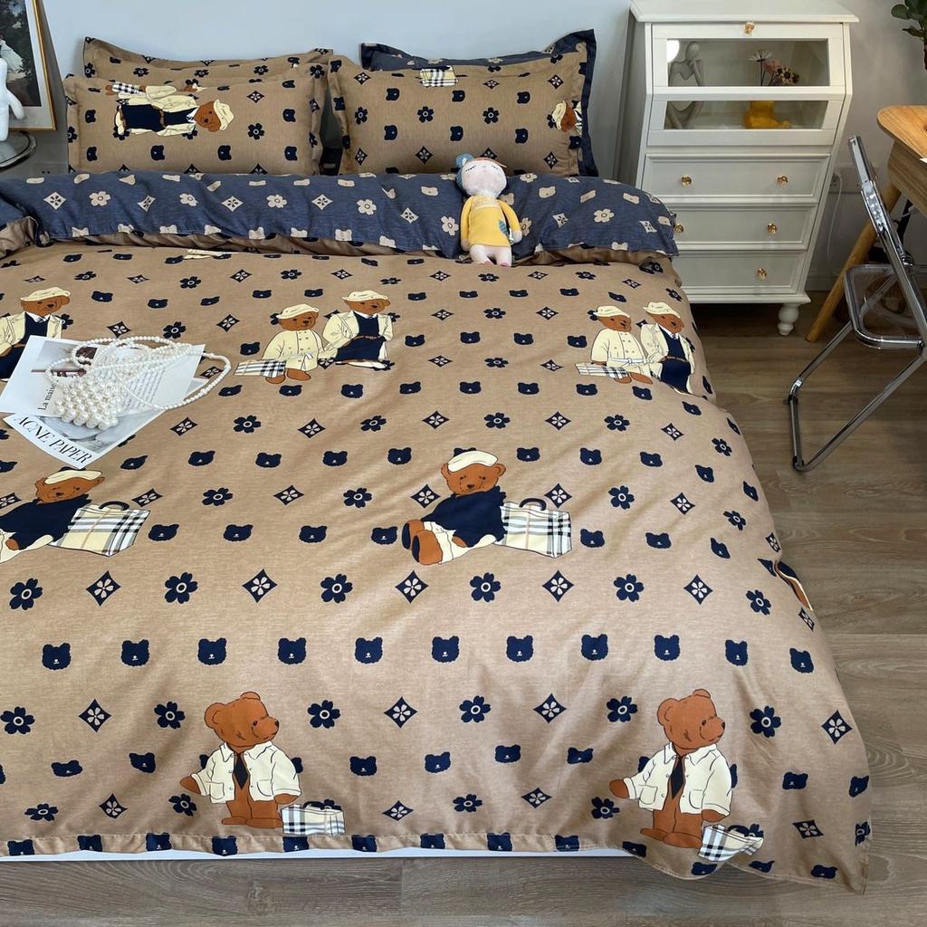 Bộ chăn ga gối Cotton poly M2T bedding gồm vỏ chăn mền, drap ga giường và 2 vỏ gối nằm - PL Hai cha con gấu