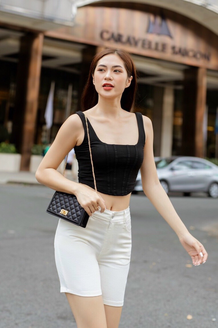 Quần Short Jean Nữ  Màu Trắng Xinh Đẹp Thời Trang  _ Mã:  QSJN001