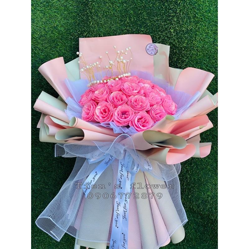 Bó 30 bông kim tuyến kèm vương miện quà tặng sinh nhật.