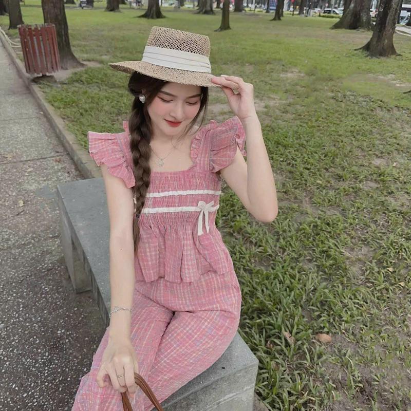 Sét bộ xốp caro áo tay bèo mocking viền dây trắng và quần ống suông