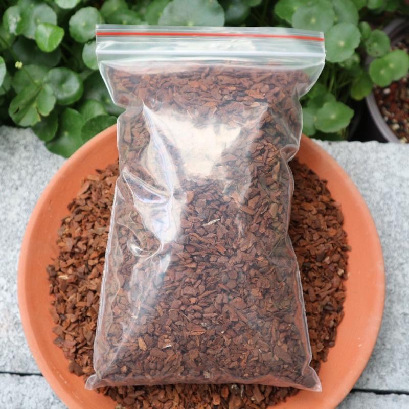 Vỏ thông vụn MEOW PINE BARK size 3-6mm | Dùng trồng sen đá, kiểng lá nhỏ