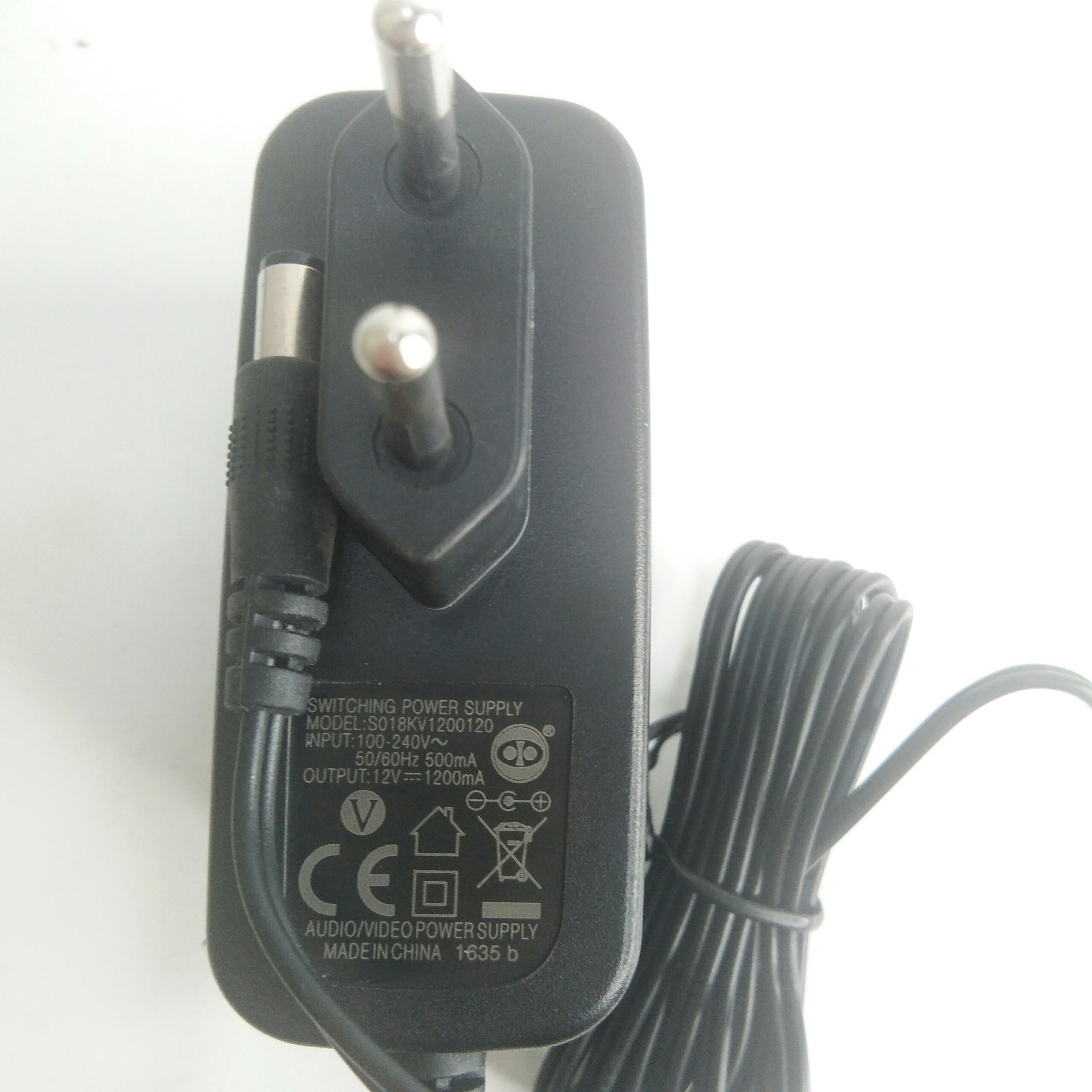 Nguồn 12v 1A