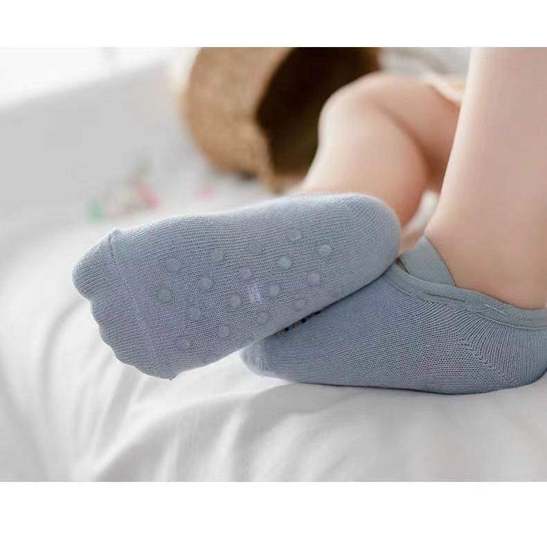 Vớ hài tất hài hoạt hình cho bé từ 0-3 tuổi