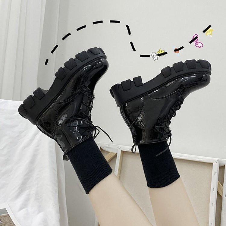 Giày Bốt Martin Gót Vuông Đế Độn 5cm Phong Cách Anh Quốc Cổ Lửng Bóng Mờ