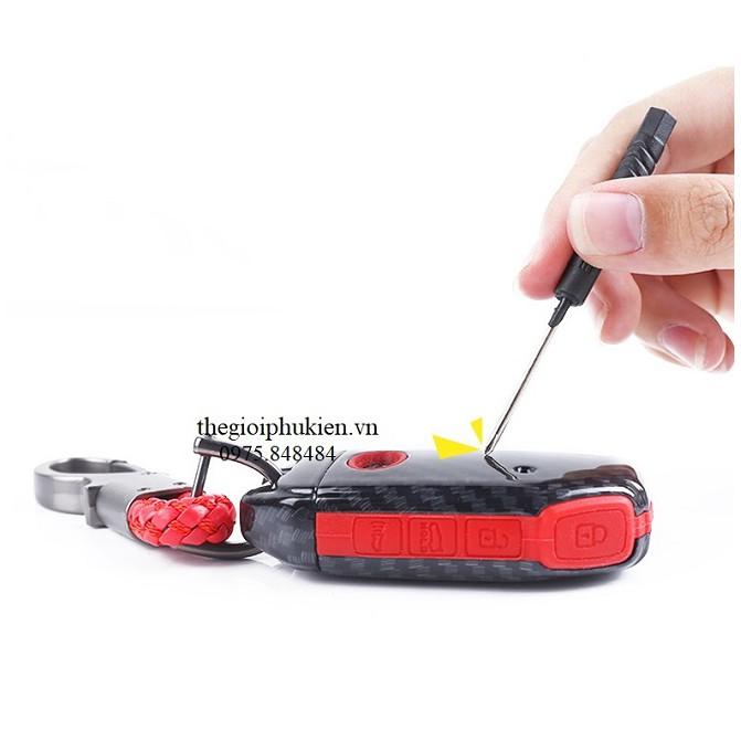 Ốp chìa khóa carbon bọc, bảo vệ chìa khóa xe Kia Cerato 2019 kèm móc đeo INOX
