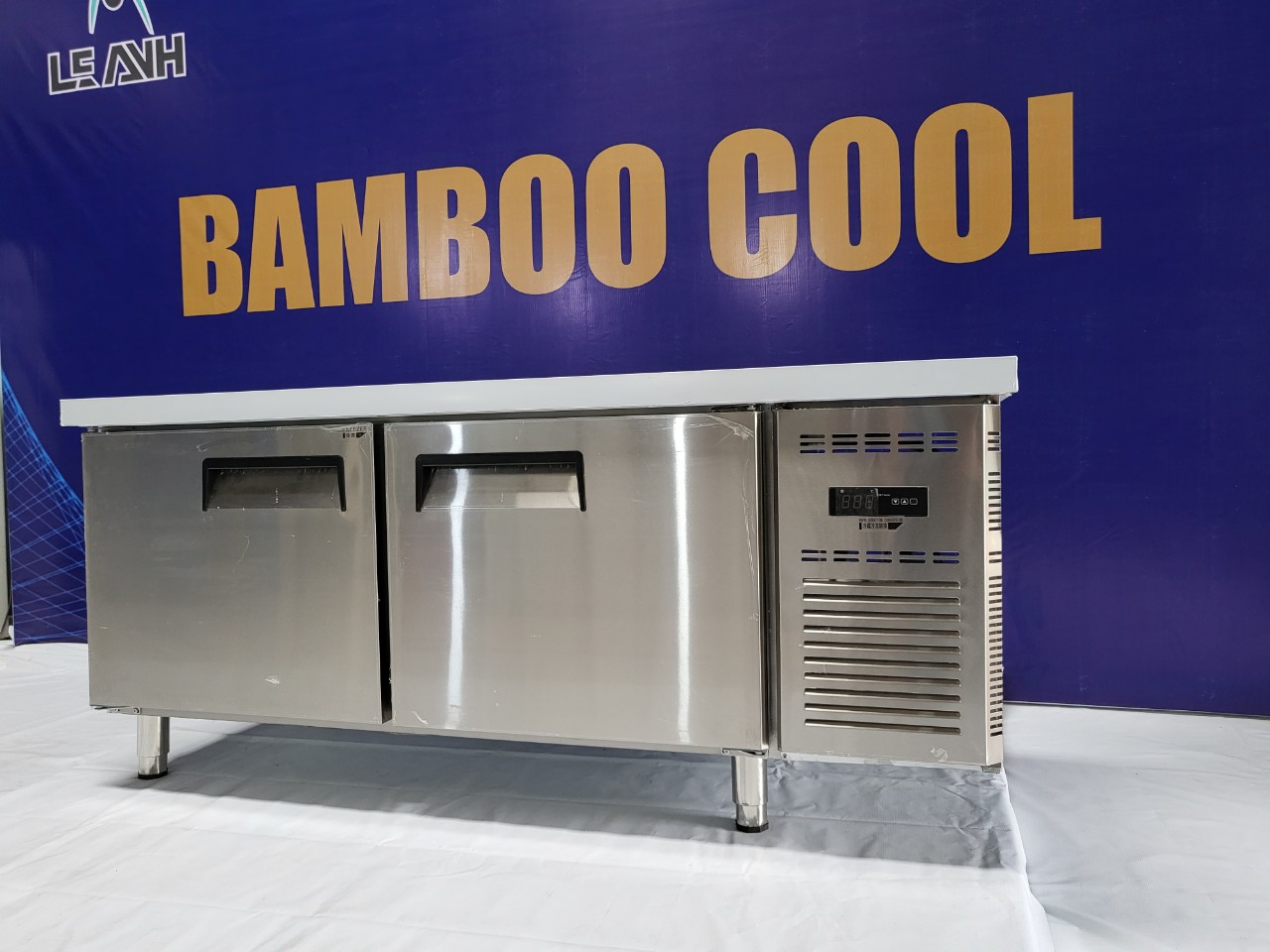 TỦ ĐÔNG BÀN CHẶT BAMBOO COOL DÀI 1M80 CỬA INOX - BẢO HÀNH 1 NĂM