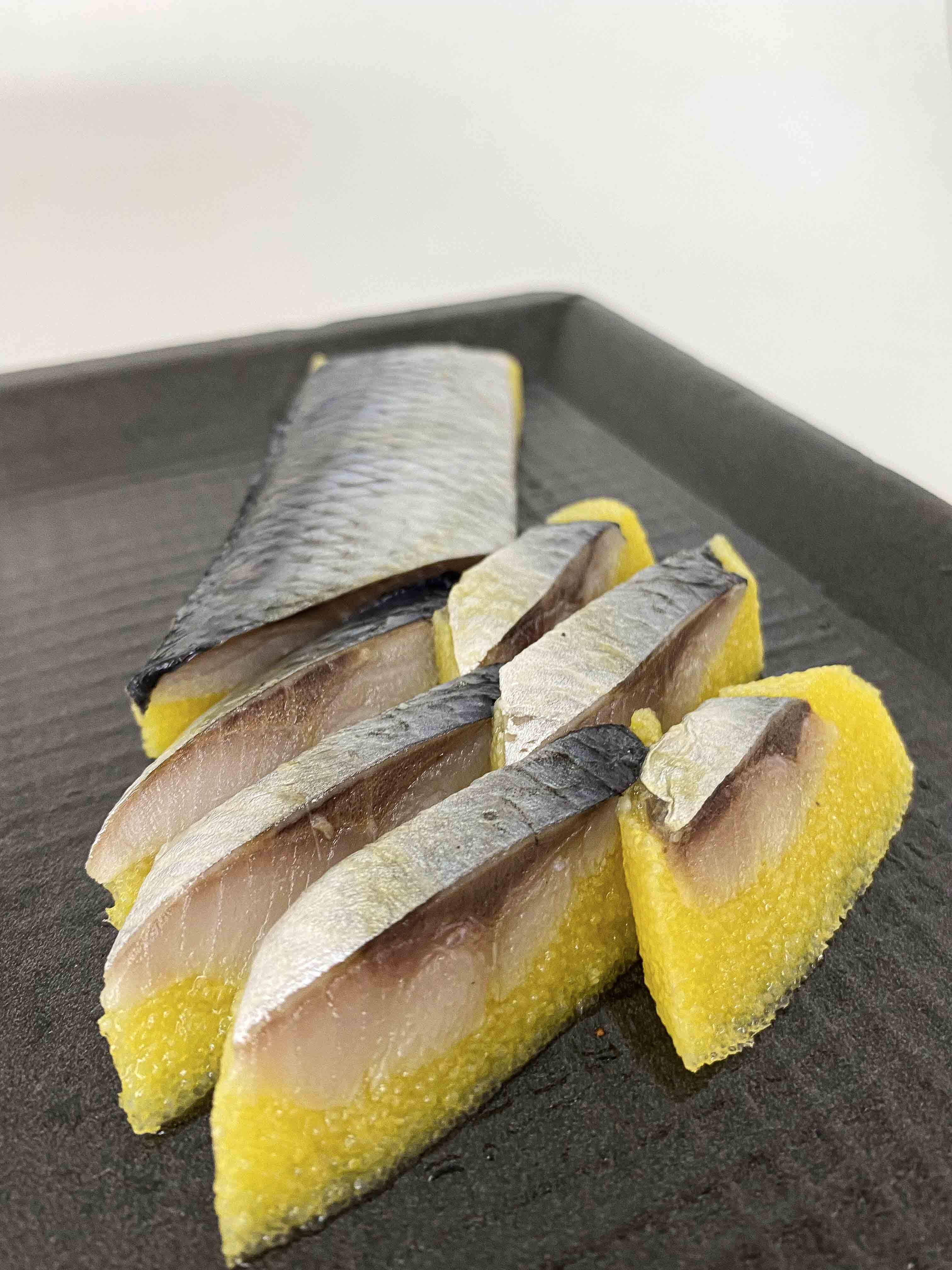 Cá Trích Ép Trứng - Thanh 150grs, Ăn Sushi, Sashimi, Tiện Lợi Ăn Liền