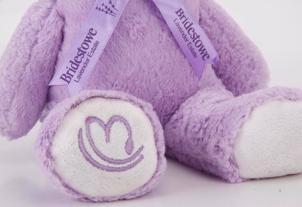 Gấu bông Úc nhồi nụ hoa oải hương Lavender và hạt lúa mạch Heat Pack Bear Bridestowe hương thơm dịu nhẹ, làm ấm bằng lò vi sóng