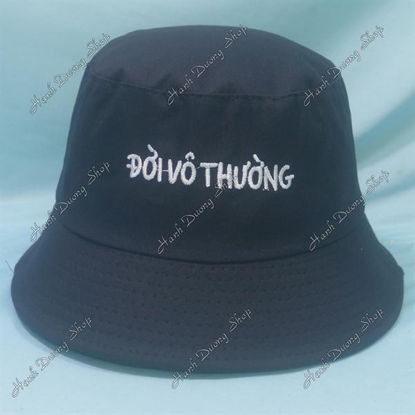 Nón tai bèo mũ bucket vành nhỏ thêu chữ Đời Vô Thường - Đời Vô Thường