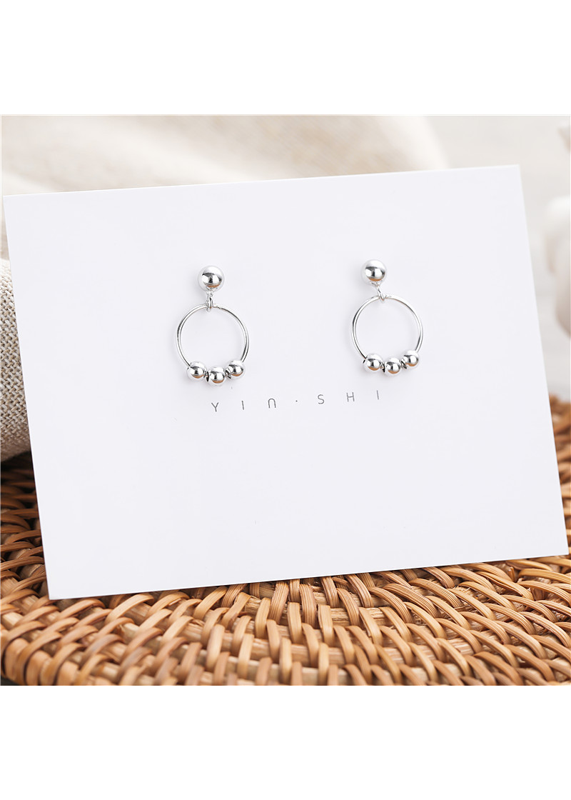 Bông tai nữ xỏ bi tròn cá tính