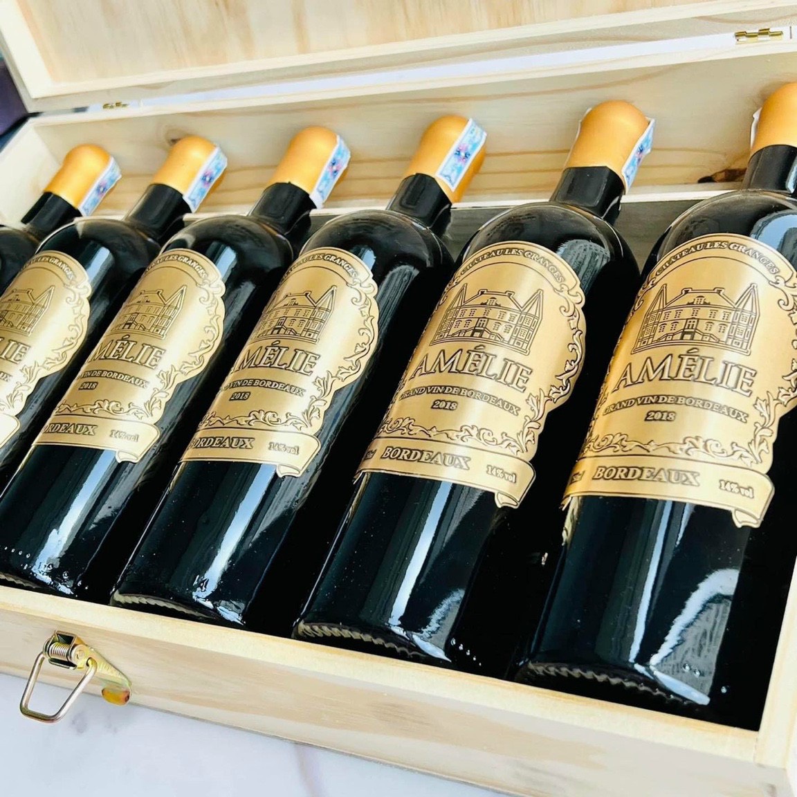 Set quà tặng hộp gỗ 6 chai rượu vang Pháp Amelie