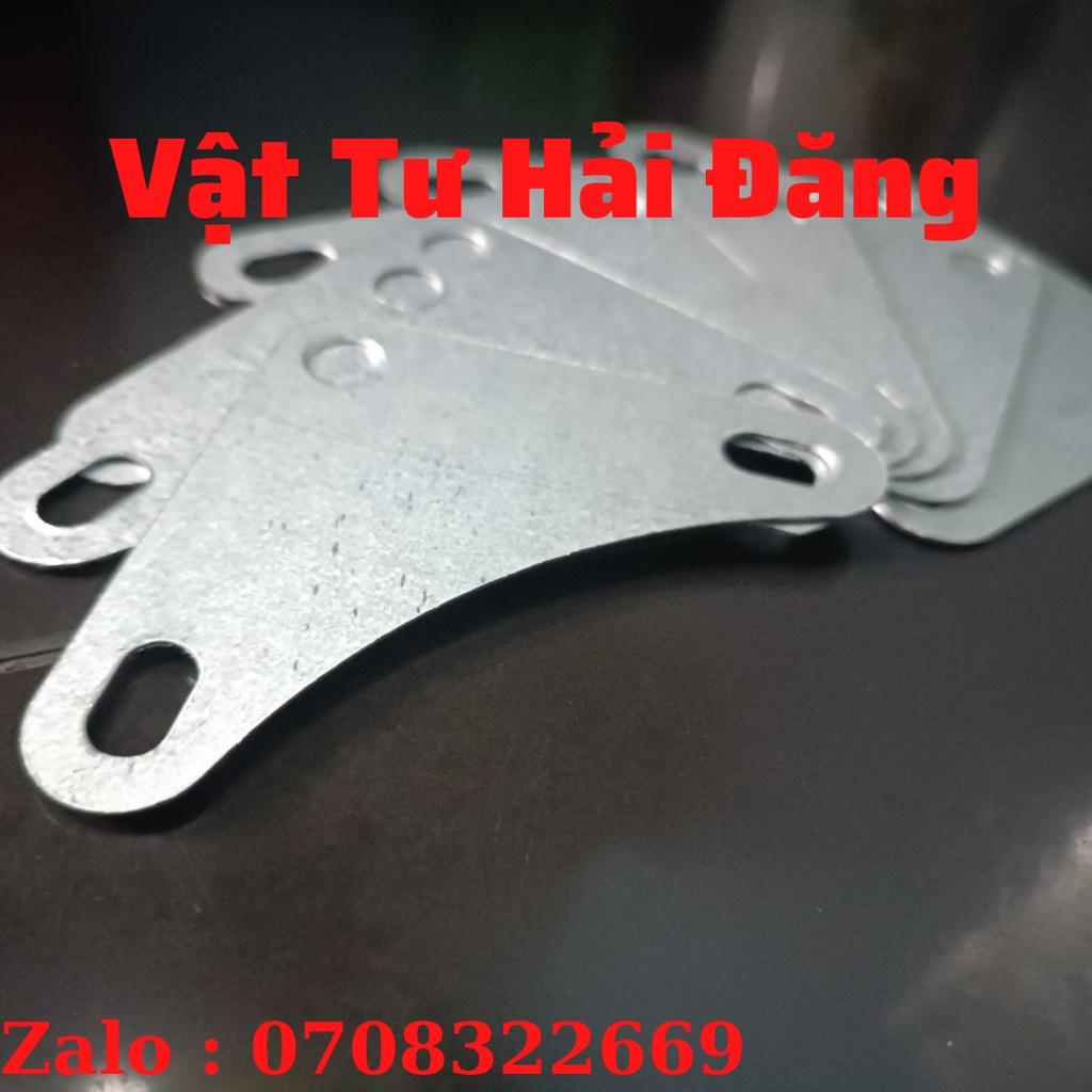 Bake tam giác góc kệ sắt v lỗ,miếng ke góc kệ sắt v lỗ