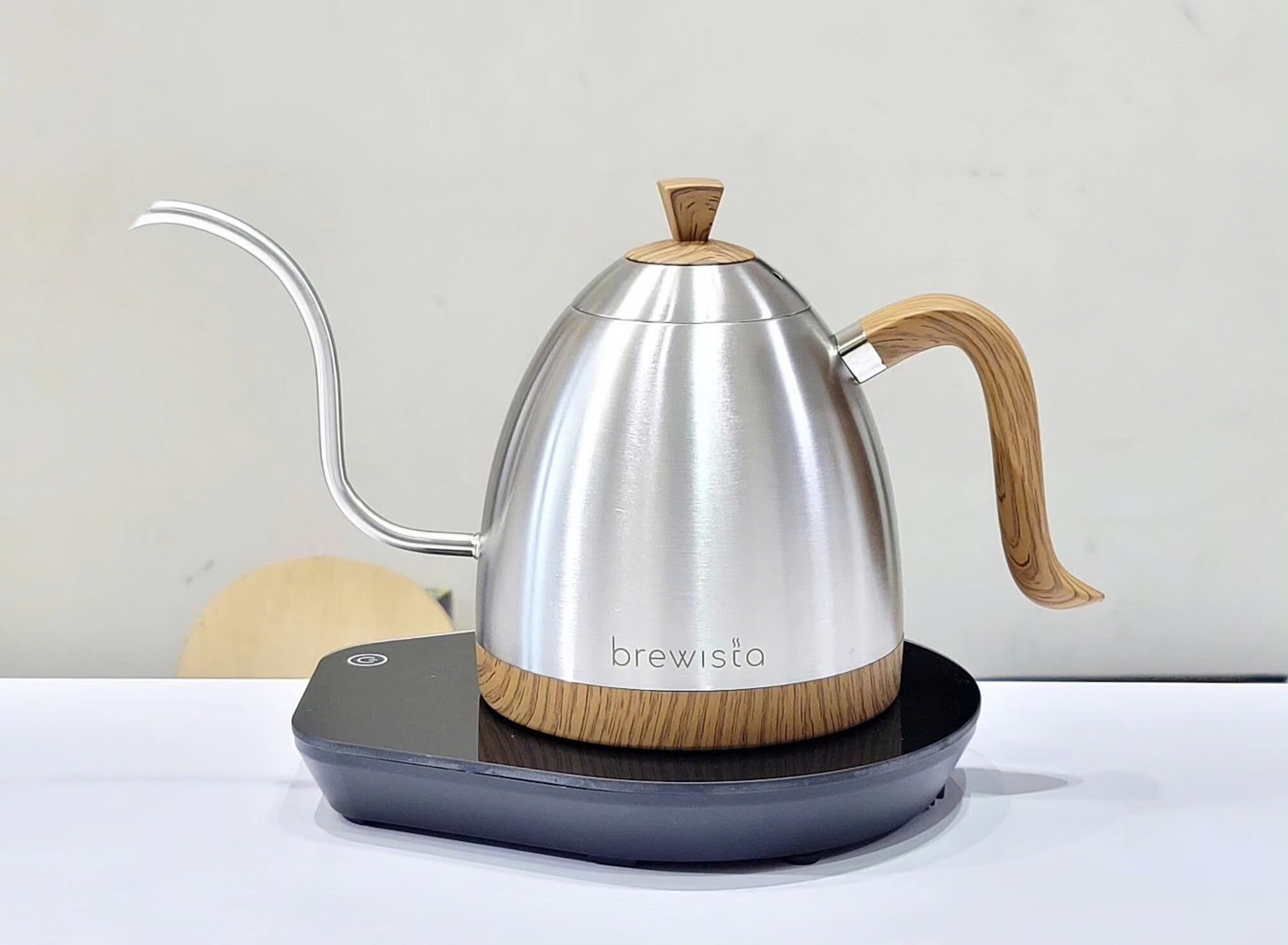 Hàng chính hãng ấm đun rót cà phê Brewista Artisan 600ml Gen 3 Pro 1500w