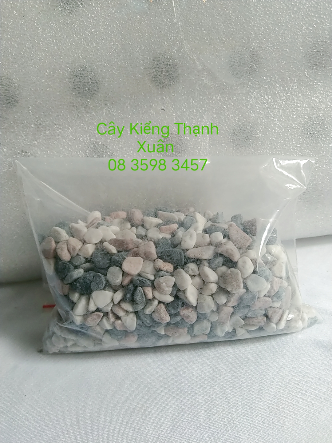 đá sỏi màu hỗn hợp  - đá trang trí trồng cây - trang trí bể cá - sân vườn 0.5 kg