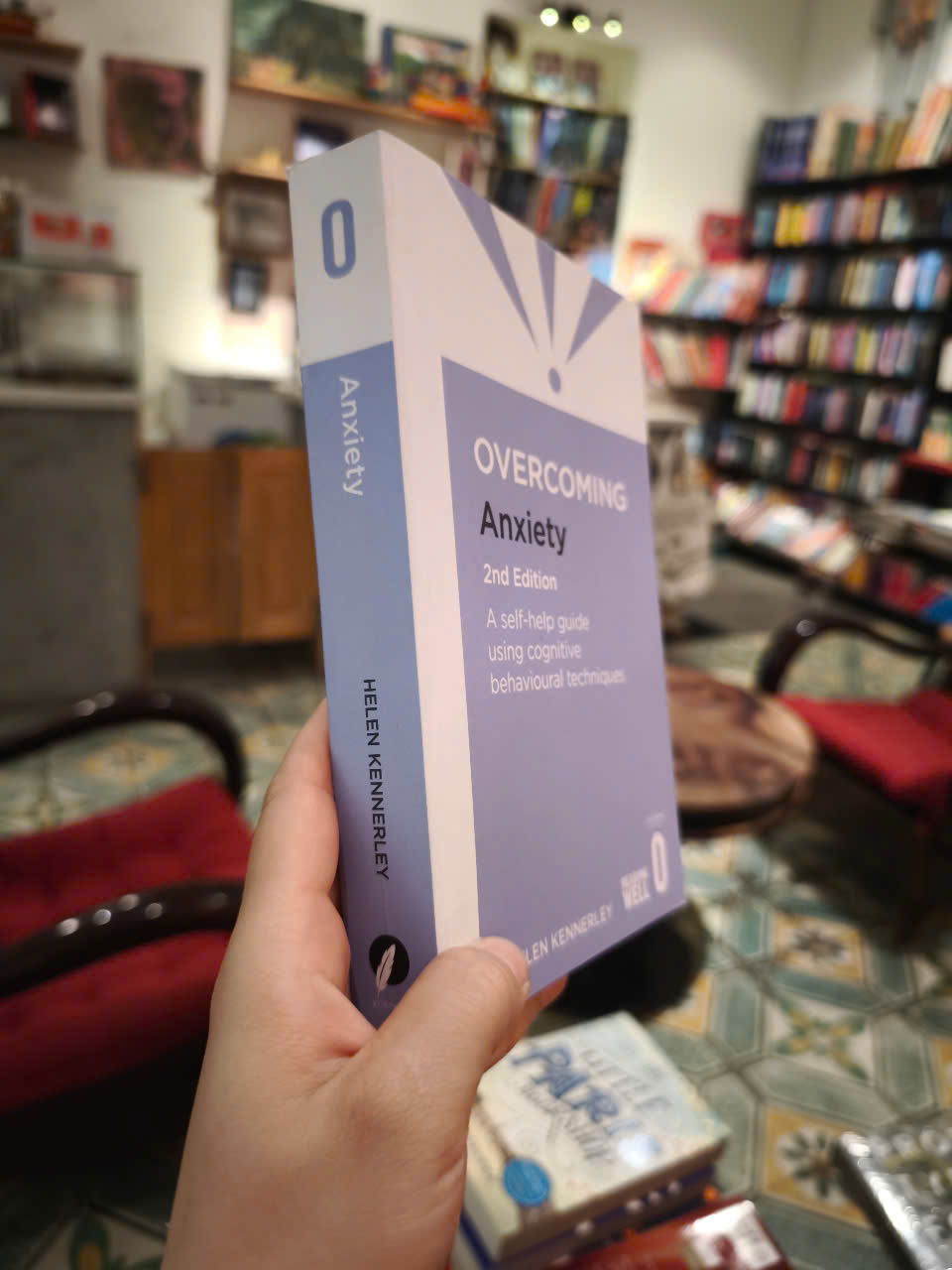 Sách - Overcoming Anxiety by Helen Kennerley - A self-help guide using cognitive behavioural techniques