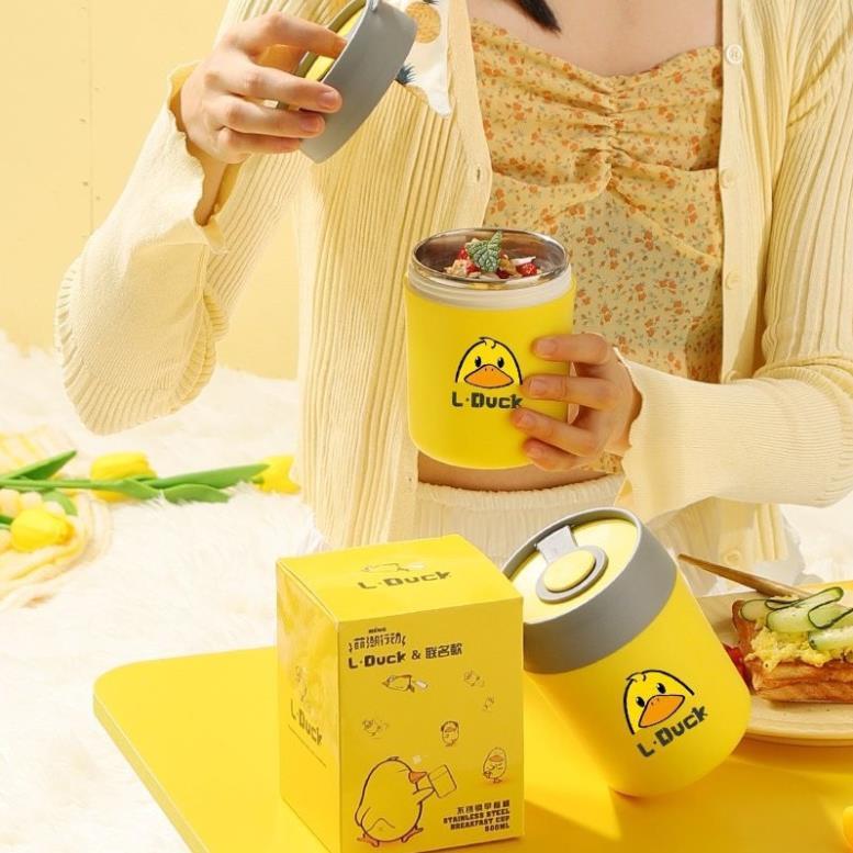 Bình ủ cháo inox có quai xách hình vịt vàng 550ml