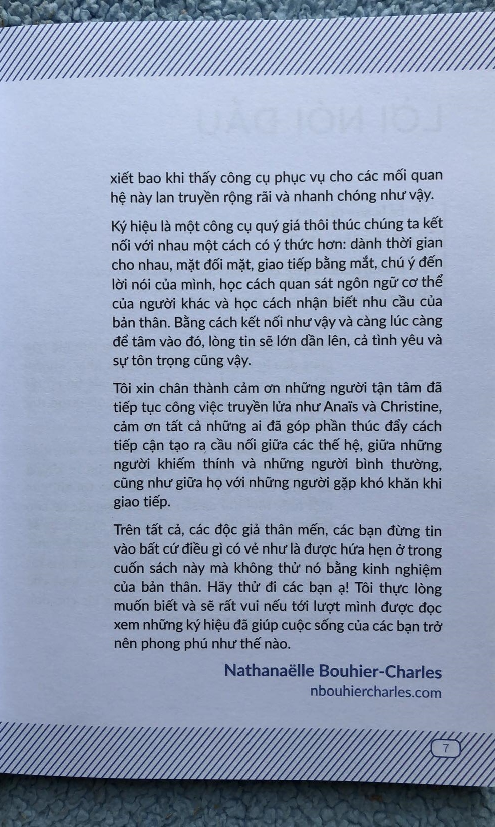 150 Ký Hiệu Ngôn Ngữ Giúp Cha Mẹ Và Trẻ Sơ Sinh Hiểu Nhau (Tủ Sách Ươm Mầm)