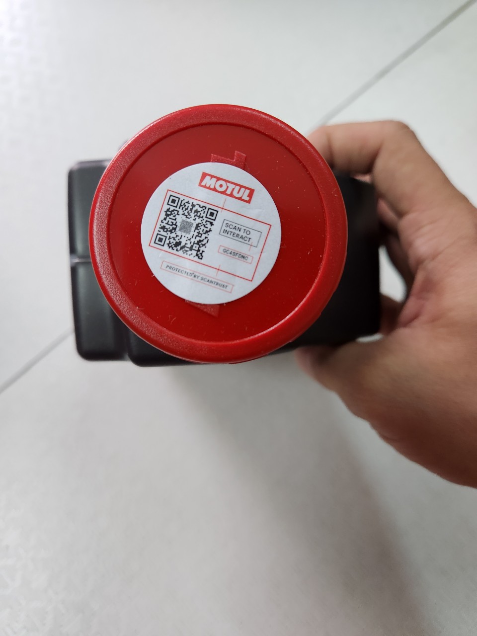 Nhớt cao cấp cho xe tay ga đời mới Motul Scooter Power LE 5W40 800ml tặng nhớt hộp số Motul Gear 80W90 120ml