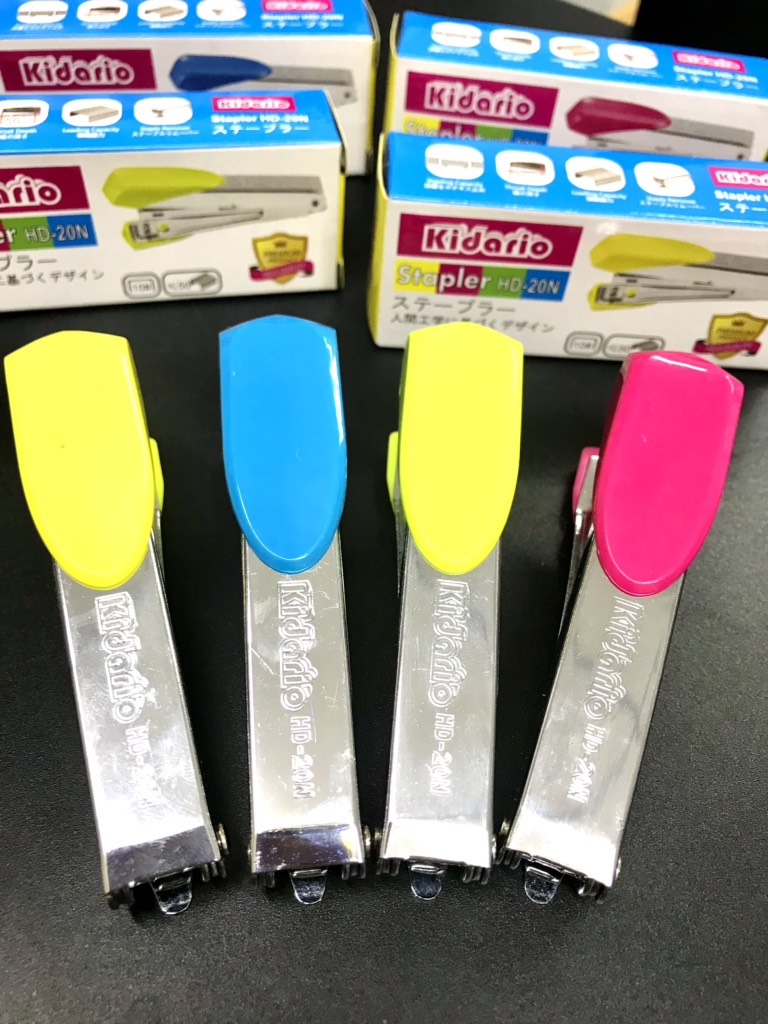 Bấm Kim Số 10 Kidario HD-20N -Giao Màu Ngẫu Nhiên