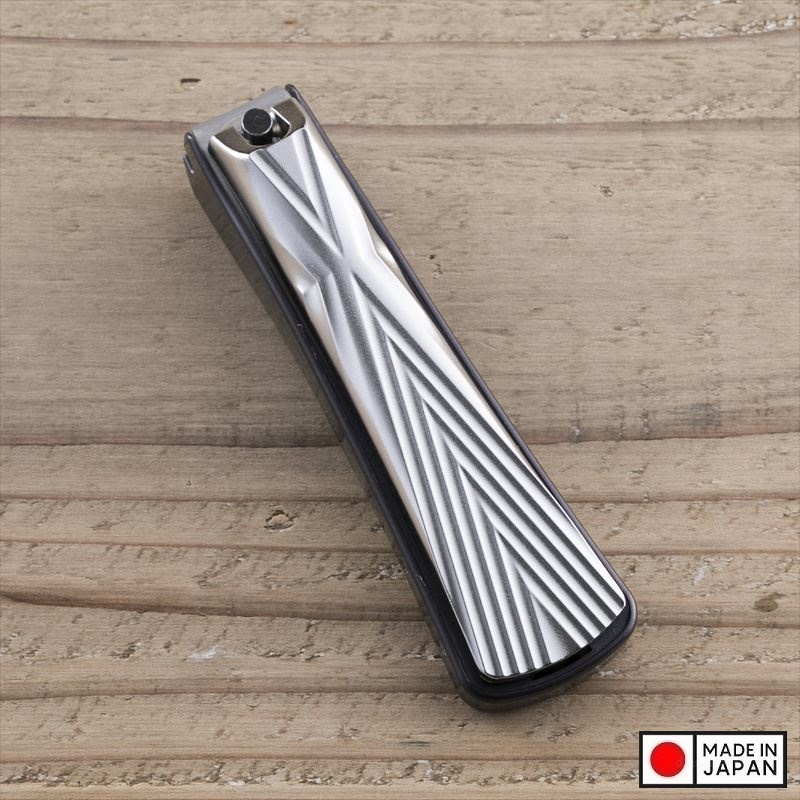 Bấm móng tay cao cấp Kai R Claw size M - Made in Japan