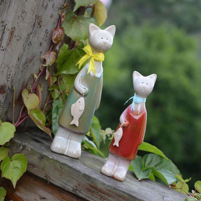 Tượng mèo ôm cá Bát Tràng decor trang trí