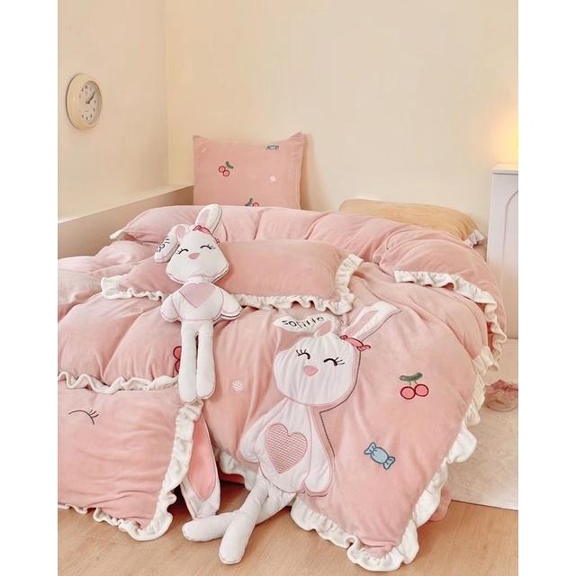 Bộ Chăn Ga Gối Nỉ Nhung Thỏ Hồng Hàng Nhập Khẩu Cao Cấp 5 Món