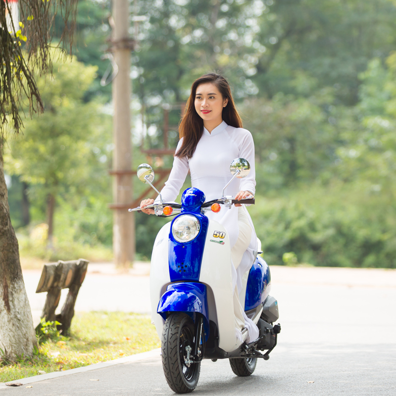 Xe ga 50cc Scoopy màu xanh ngọc bích