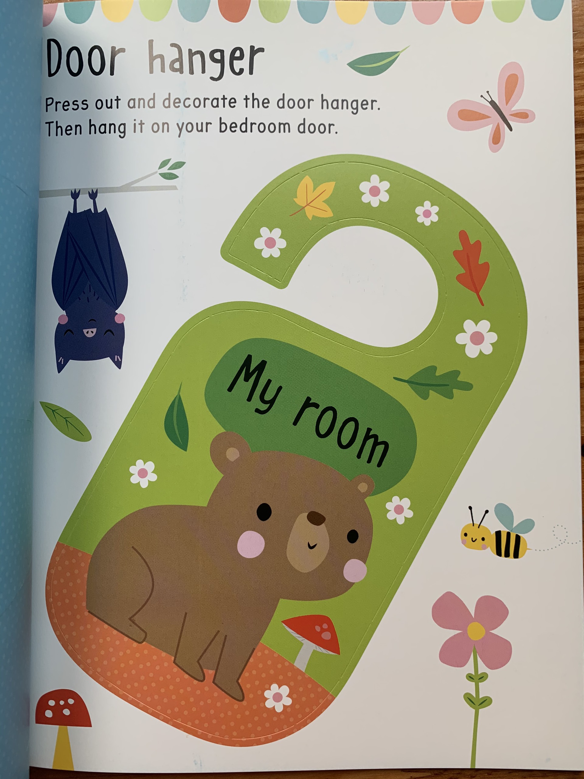 Sách tương tác sticker – Động vật trong rừng - Woodland Animals (Sticker activity book)