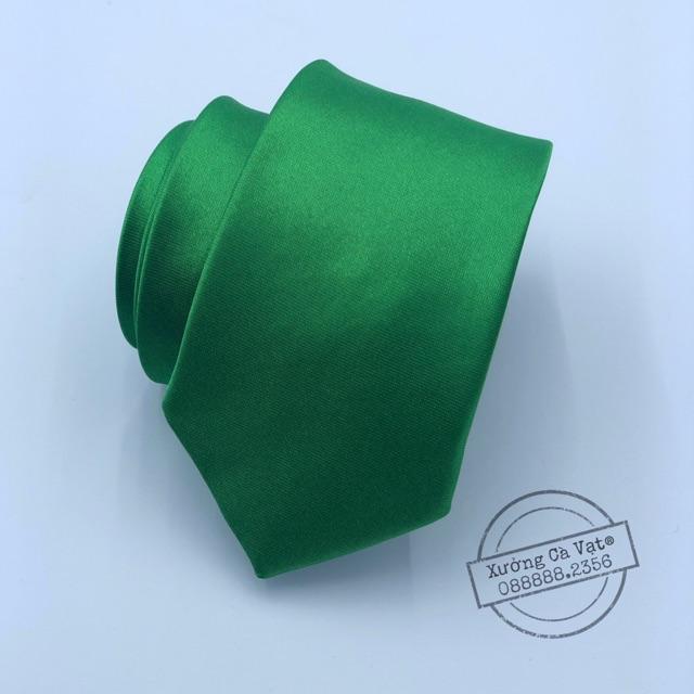 Cà vạt xanh lá cây bản 5cm