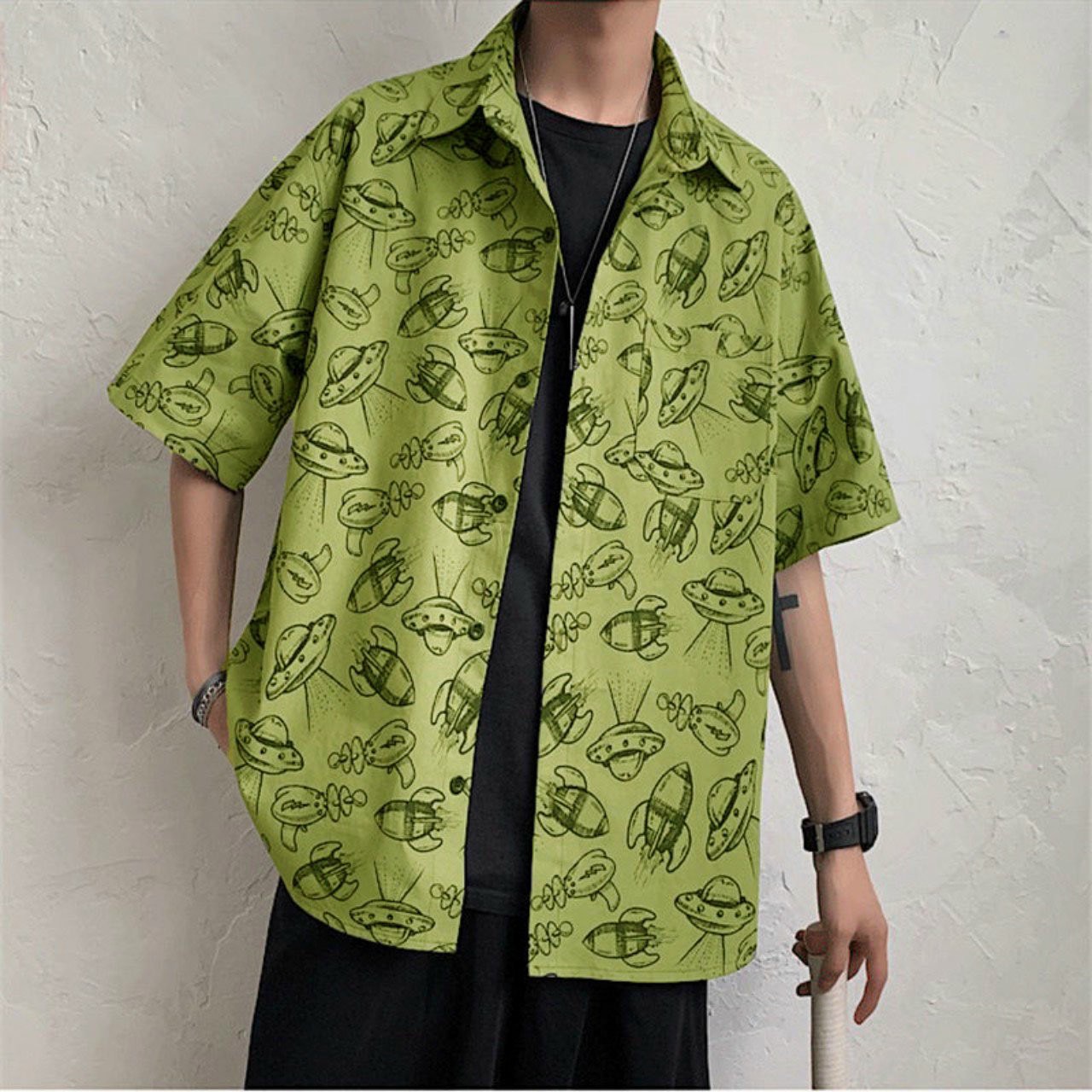 Áo sơ mi nam ngắn tay form rộng họa tiết vũ trụ đặc sắc nổi bật chất vải voan lụa mềm mát mịn chất lượng cao